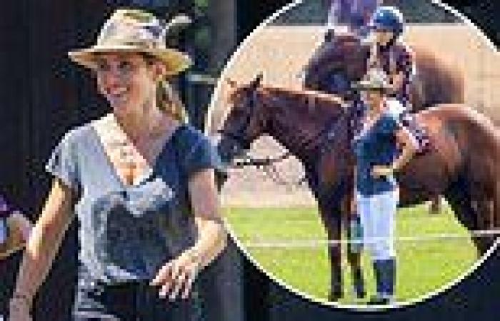 Elsa Pataky shows off her toned legs as she accompanies her daughter to a ... trends now