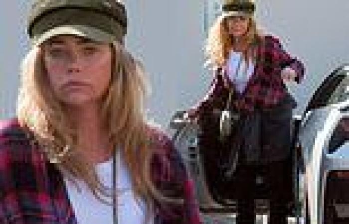 Denise Richards steps out for some shopping in Malibu trends now