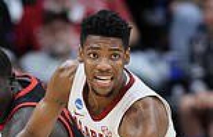 sport news March Madness: San Diego State knocks Alabama out as No 1 seed tournament ... trends now