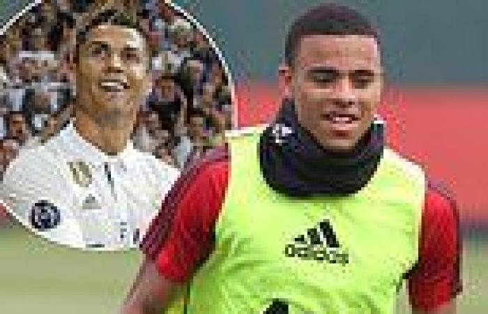 sport news Man United: Greenwood labelled Ronaldo 'dead' and 'called team-mates s*** to ... trends now