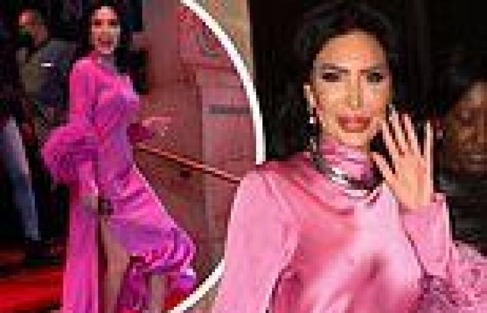 Teen Mom star Farrah Abraham rocks a pink satin gown outside her hotel in New ... trends now