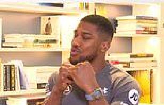 sport news Anthony Joshua stuns Good Morning Britain host Susanna Reid by shadowboxing ... trends now