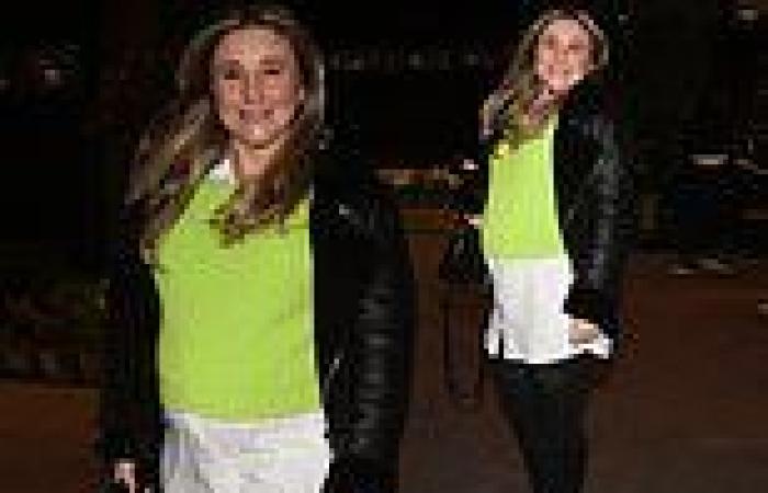 Hollyoaks star Jazmine Franks displays her growing baby bump as she enjoys ... trends now