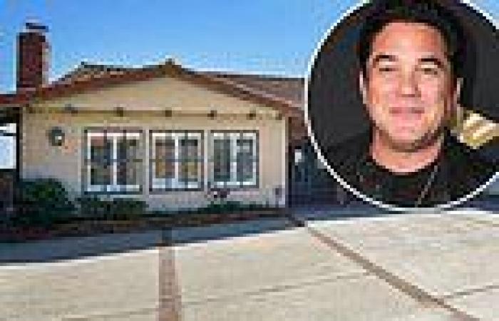 Dean Cain lists his luxurious Malibu home boasting views of the Pacific Ocean ... trends now