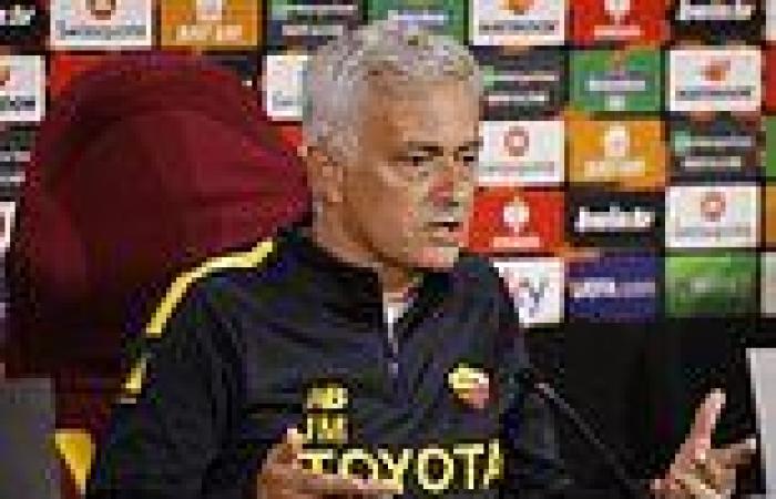 sport news Roma boss Jose Mourinho responds to claims he has spoken to PSG about becoming ... trends now