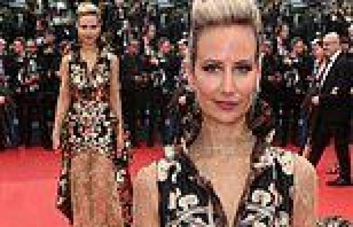 Lady Victoria Hervey displays her daring sense of style in a black and gold ... trends now