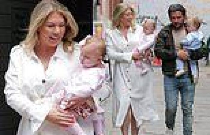 Frankie Essex steps out with twins Logan and Luella to celebrate their first ... trends now