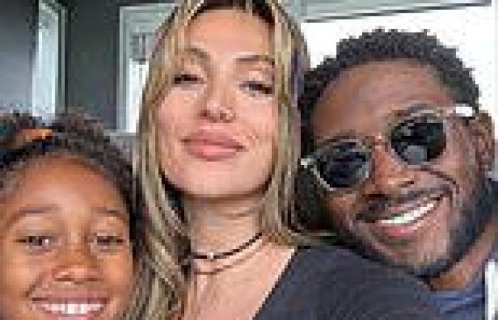 Reggie Bush and his bombshell wife Lilit pose for sweet selfies with their ... trends now