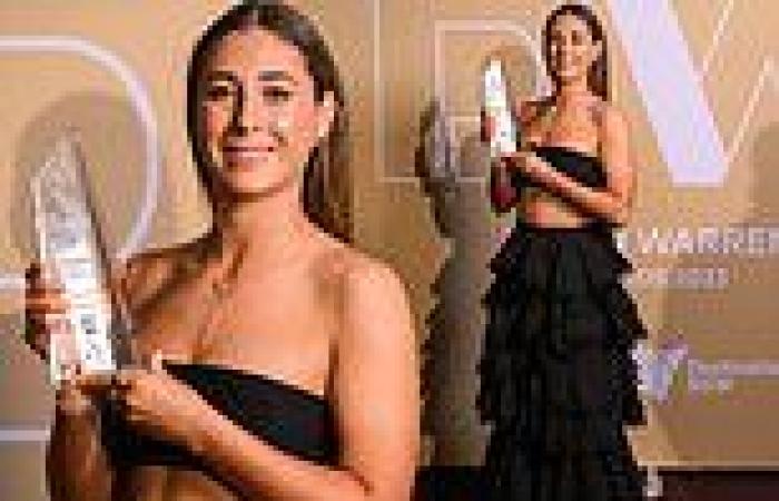 Soccer star Sarah Hunter wears daring outfit as she wins Young Player of the ... trends now