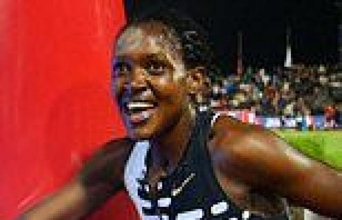 sport news Faith Kipyegon breaks women's 1500m world record as Laura Muir comes second in ... trends now