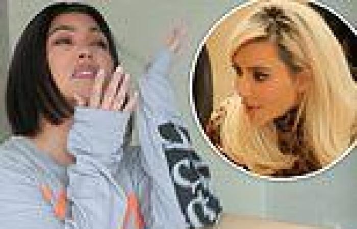 Furious Kourtney Kardashian breaks down in tears over Kim Kardashian's deal ... trends now