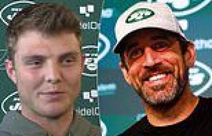 sport news Jets' Aaron Rodgers jokes Zach Wilson 'hasn't made my life hell everyday' since ... trends now