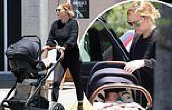 Rumer Willis cuts a casual figure as she steps out with daughter ...