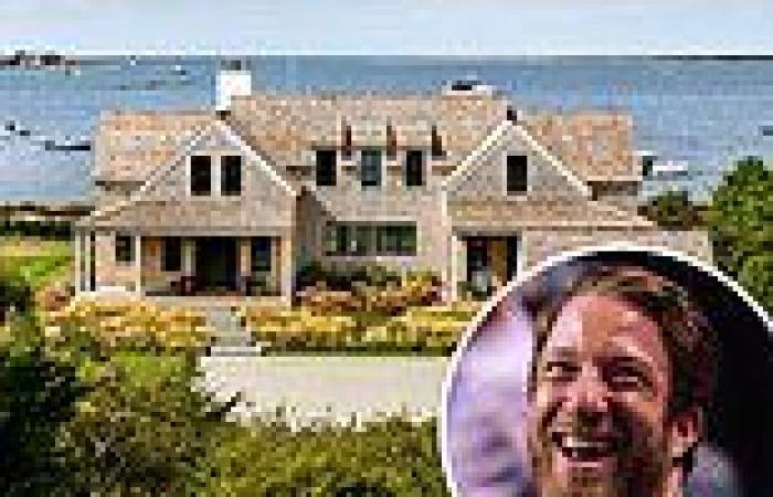 sport news Barstool Sports founder Dave Portnoy 'drops $42MILLION on waterfront Nantucket ... trends now