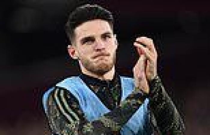 sport news Declan Rice receives a standing ovation on his return to the London Stadium as ... trends now