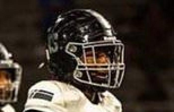 sport news High school football star, 17, shot and killed by trick-or-treater on Halloween ... trends now