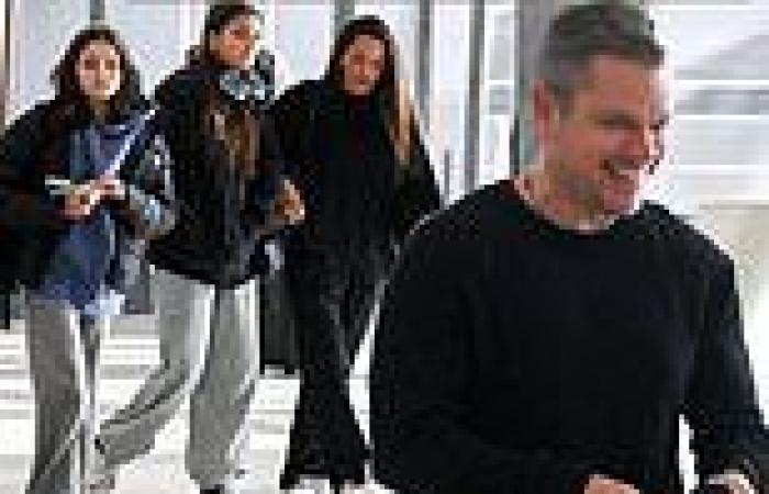 Matt Damon flashes a wide smile as he makes his way through an NYC airport with ... trends now