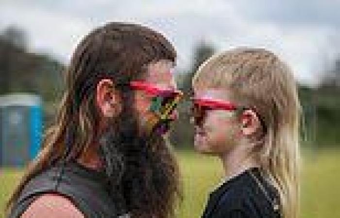 Mulletfest draws in huge crowds as hundreds of Aussies show off their weird and ... trends now