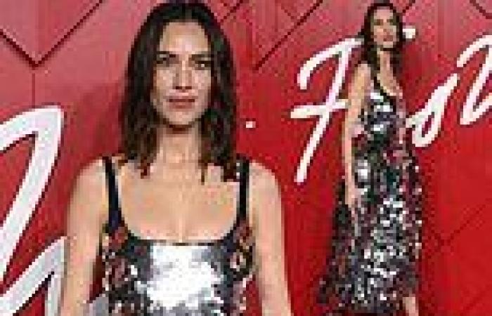 British Fashion Awards 2023: Alexa Chung puts on an eye-catching display with ... trends now