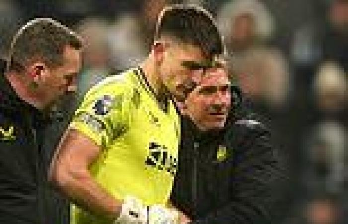 sport news Nick Pope is set to be out for FOUR MONTHS after picking up a shoulder injury ... trends now