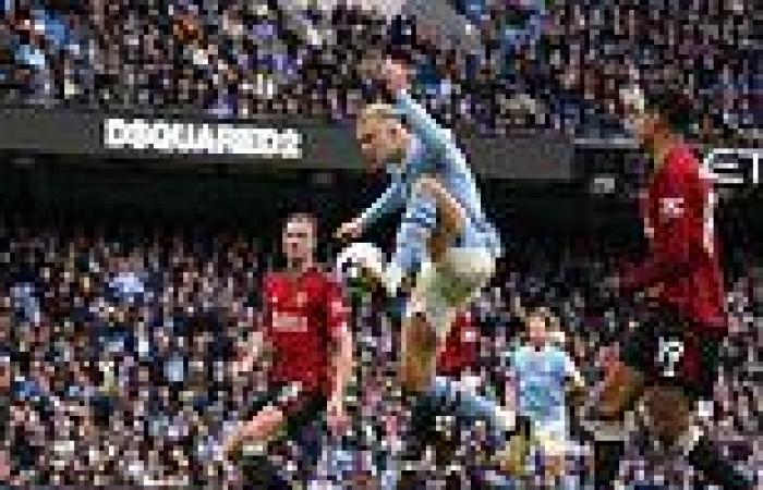 sport news Erling Haaland misses HUGE chance in the Manchester derby from two-yards out ... trends now