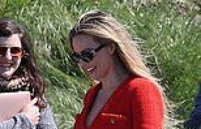 Margot Robbie shows off her toned legs in red-cord as she films commercial in ... trends now