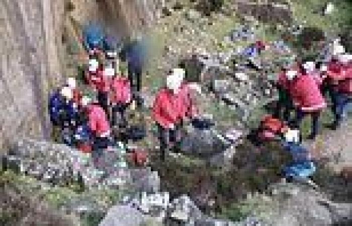 Dramatic moment mountain rescue heroes save climber who plunged 32ft off a ... trends now