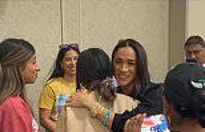 Harry and Meghan embrace Uvalde school shooting families on surprise trip to ... trends now