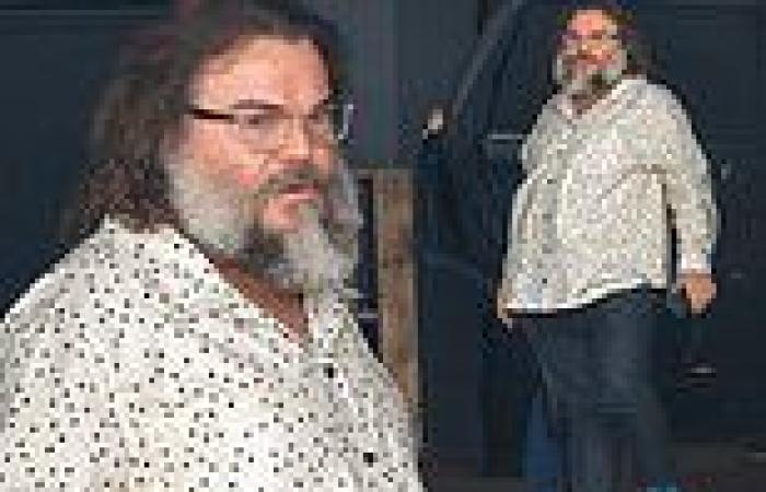 Jack Black shows off his unique style in a star-print shirt and Crocs with ... trends now