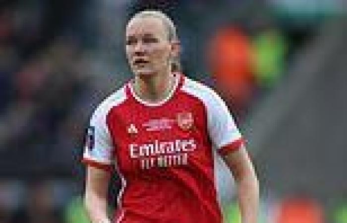 sport news Arsenal Women boss Jonas Eidevall reveals Frida Maanum travelled back to London ... trends now