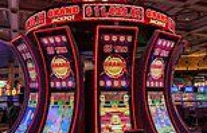 Caesars Palace slot jockey hits jackpot three times in-a-row during single ... trends now