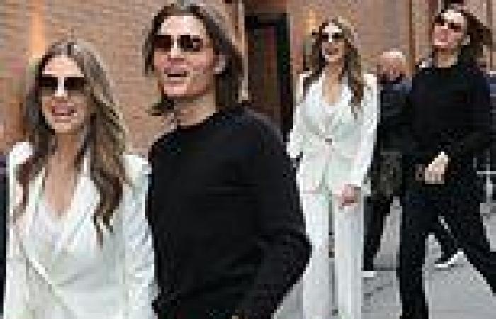 Elizabeth and Damian Hurley step out  in New York after she defended her ... trends now