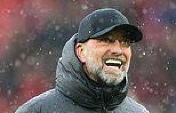 sport news Jurgen Klopp takes swipe at Man United by claiming title rivals Arsenal will ... trends now