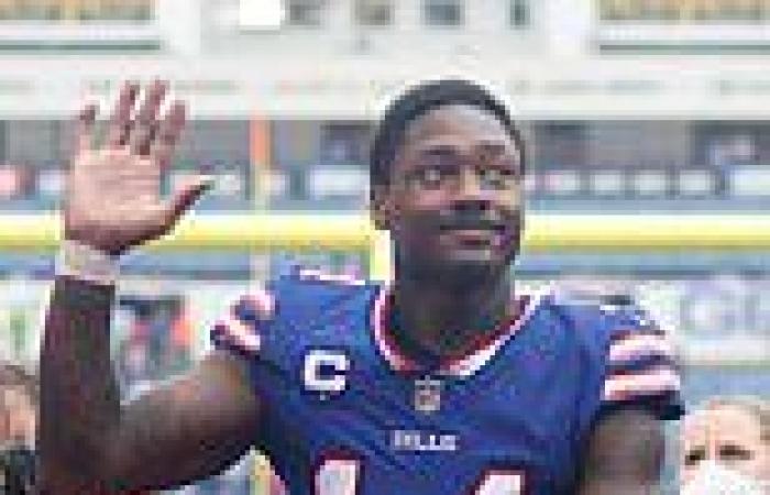 sport news Stefon Diggs continues frosty relationship with Buffalo fans as new Texans ... trends now