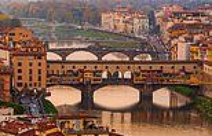 Florence's iconic 700-year-old Ponte Vecchio bridge that survived Nazi ... trends now