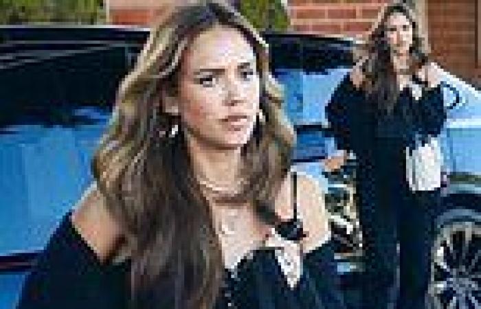 Jessica Alba is seen for the first time since stepping down from The Honest ... trends now