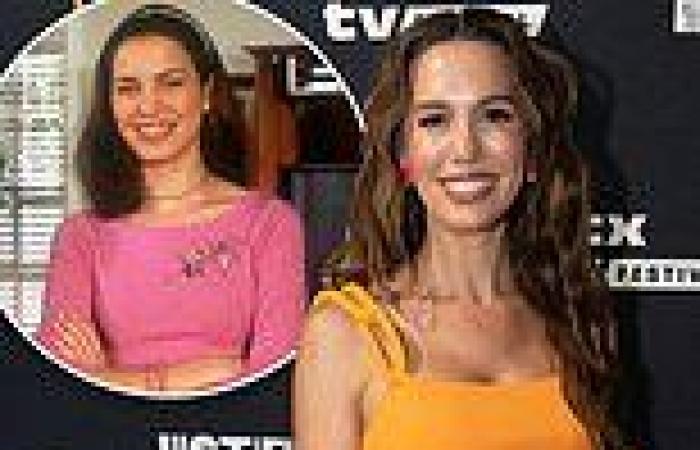 Christy Carlson Romano reveals she turned down an offer to share her story on ... trends now