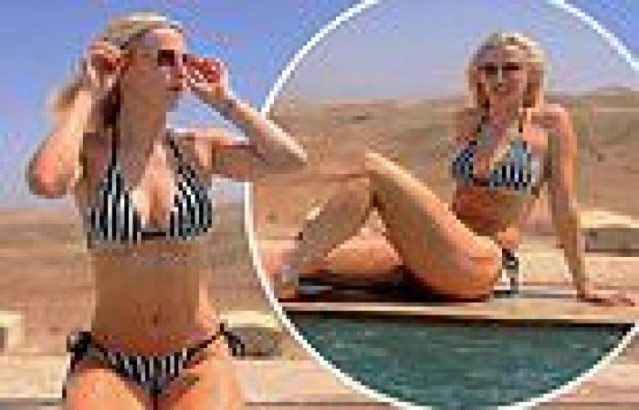 Lioness Chloe Kelly shows off her incredible figure in a patterned bikini as ... trends now