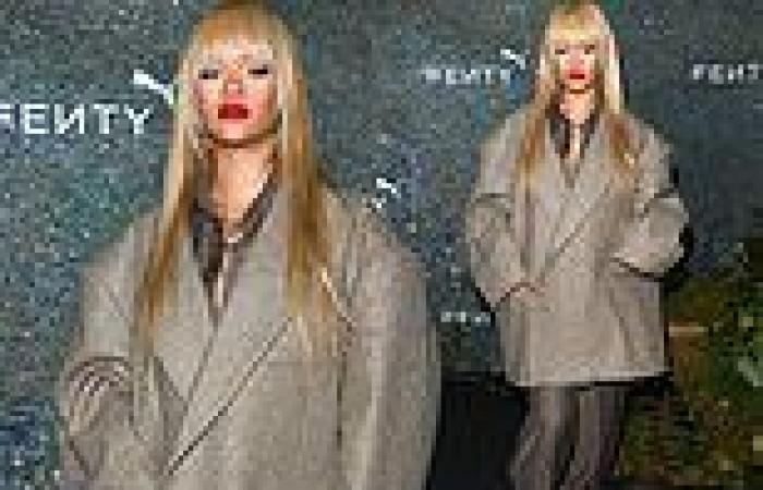 Rihanna debuts a dramatic blonde fringe as singer makes a style statement in an ... trends now