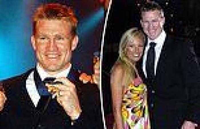 sport news Footy legend Nathan Buckley forced to buy back his own AFL medals and jumpers ... trends now