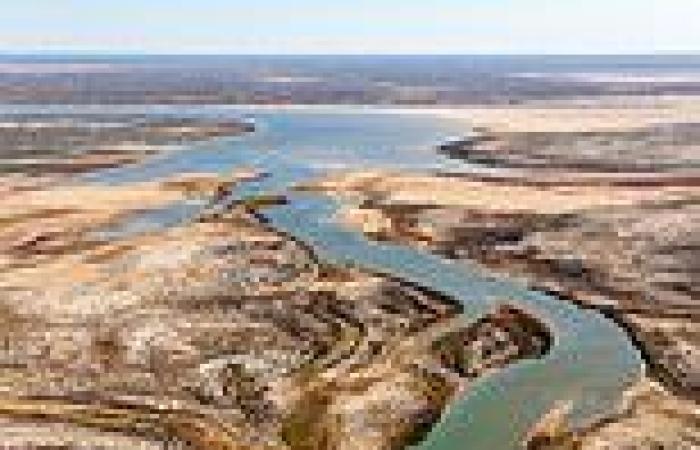 Kati Thanda-Lake Eyre: Travellers set to be banned from Australia's largest ... trends now