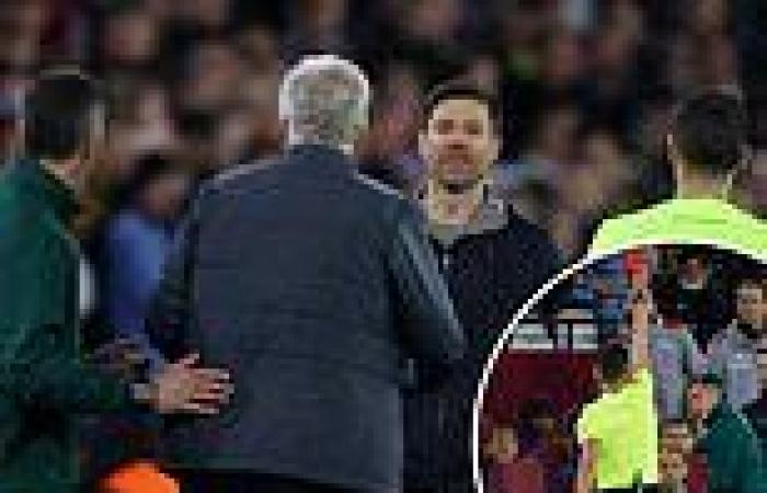 sport news Bayer Leverkusen boss Xabi Alonso hints that David Moyes calling his bench a ... trends now