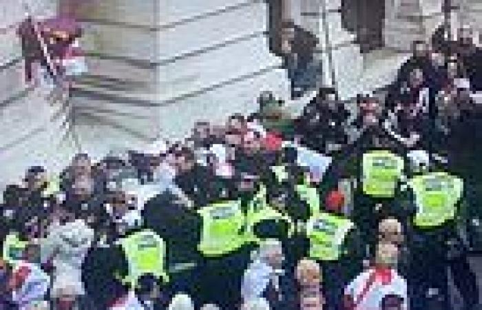 Police clash with St George's Day protesters chanting 'England tie I die' in ... trends now