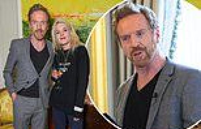 Damian Lewis is supported by girlfriend Alison Mosshart as he joins Elizabeth ... trends now