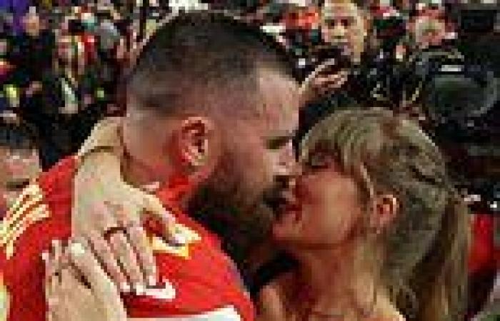 sport news Taylor Swift and Travis Kelce 'hit the Las Vegas Strip for a double date with ... trends now
