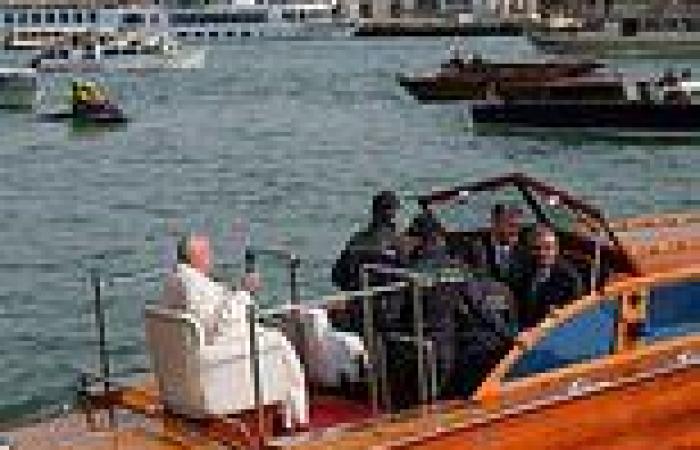 Pope on a boat!: Francis visits Venice and is seen enjoying a canal tour after ... trends now
