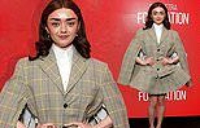 Maisie Williams puts on leggy display in stylish tweed mini dress at a New York ... trends now