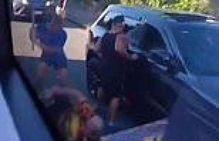 Bli Bli road rage attack: Wild moment barefoot tradie beats his opponent with a ... trends now
