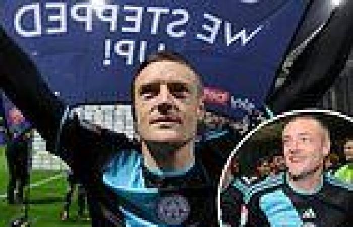 sport news Jamie Vardy is in contract renewal talks with Leicester as he seeks to extend ... trends now