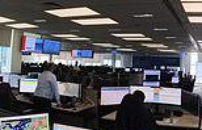 Inside British Airways' HQ control room - the nerve centre that oversees up to ... trends now